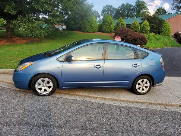 2008 Toyota Prius 4 door sedan  liftback - $3,950 (Alpharetta)63620833943171122