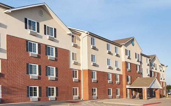 $389 / 1br - Live in Comfort - No Lease, No Deposit! (3401 N Central Expy N, McKinney, TX)63796578595715121