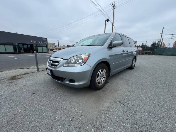 2006 Honda Odyssey- 3 rows 1