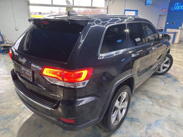 2015 Jeep Grand Cherokee. ¡Aprobación de crédito garantizada! a - $12,995 (+ Wes Financial Auto)63488121219203122