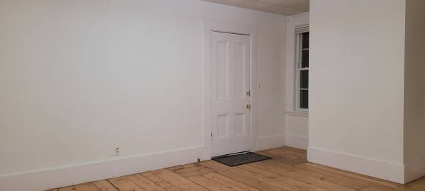 Spacious 1 bedroom apartment 1