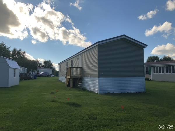 $49,000 / 2br - 924ft2 - 2012 Champion 14x66 2 bed, 2 bath manufactured home (Blair)63845959645315123