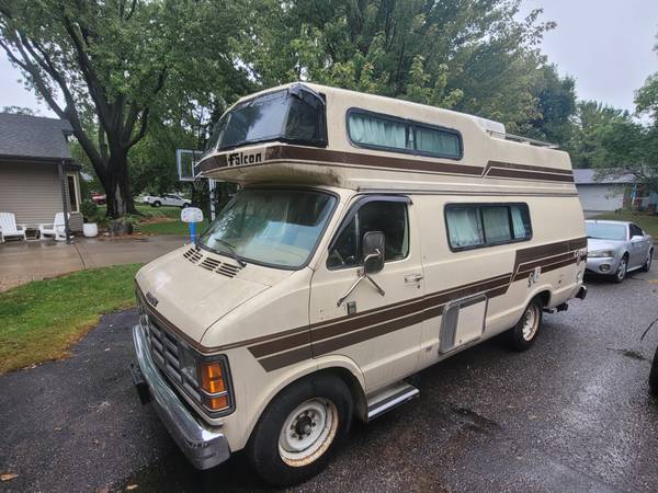 Camper Van RV 1