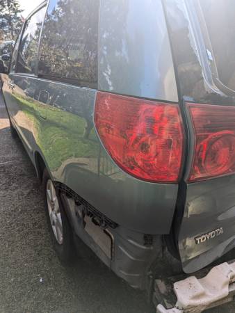 2008 Toyota sienna - $1 (PORT ORCHARD)63617141141249123