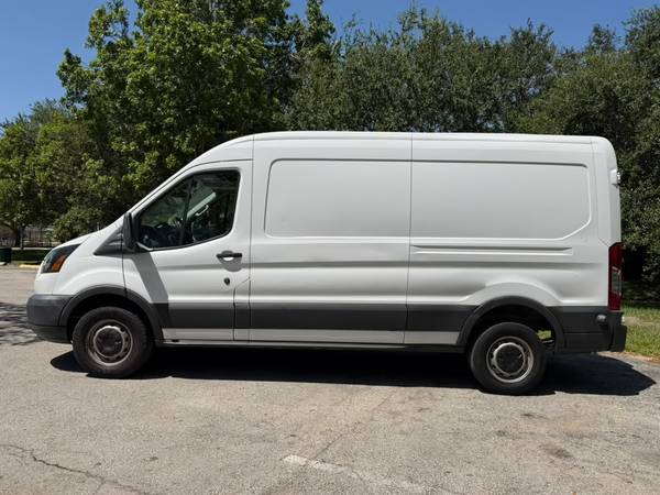 2018 Ford TRANSIT T250 - Photo 5