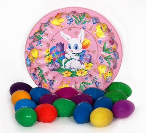 Seventeen Assorted Plastic Fillable Easter Eggs 1