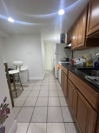 $1,595 / 9999ft2 - ****STUDIO OVERSIZED NEWLY RENOVATED CHELSEA**** (Chelsea)63699544896769121