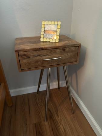 Night Stand 1