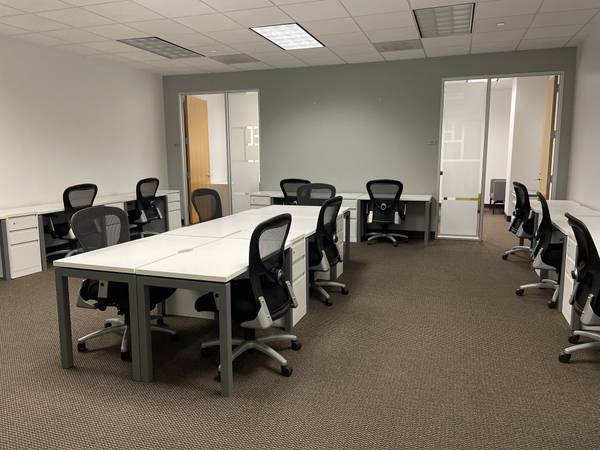 $5,942 Secure your Large Office for just $5942/month-Perfect for Growing Team (Herndon)635119375221771226