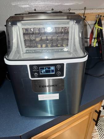 Euhomy Ice Cube Maker Machine 1
