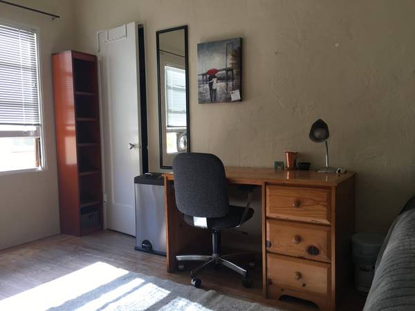 $1,200 / 2br - 5 min walk to UCB-Furnished Single- Available Dec 15th 2025 (berkeley north / hills)63989800039427120