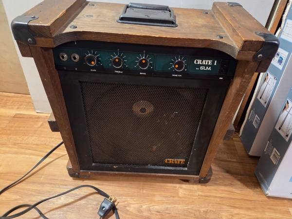 1970s Crate CR1 amplifier 1