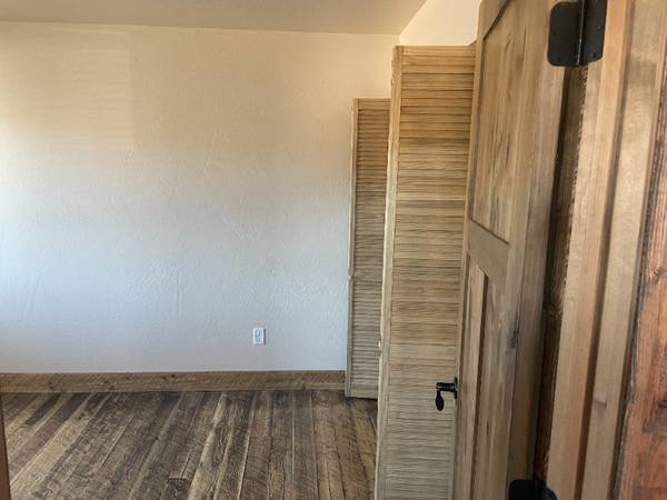 $1295.00 / 1br - 1 hab 1 baño Sin alquiler mensual de mascota por 1 año con contrato de 1 año63656994133505124
