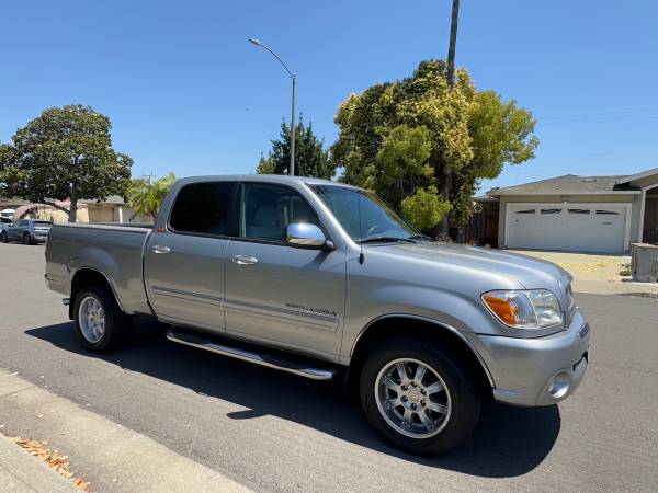 2006 Toyota Tundra Double Cab Darrell Waltrip Edition 4WD - very rare - $17,500 (campbell)63654703456513124