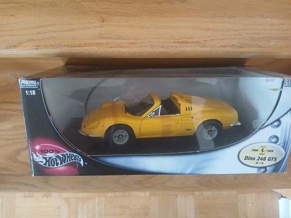 1:18 scale Hot Wheels 100% Collector Edition Ferrari Dino 246 GT 1