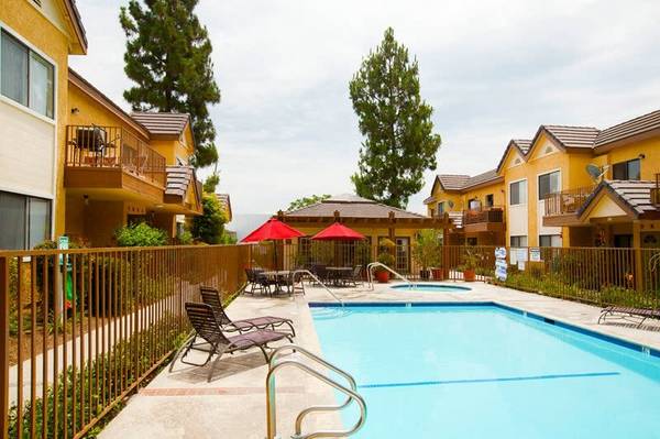 $2,600 / 2br - 1008ft2 - 2 habitaciones, ventilador de techo, armario amplio en habitación principal (San Gabriel Valley)63876594135553120
