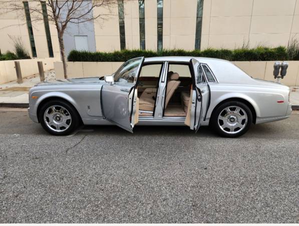 Rolls-Royce Phantom 2006  
Kilometraje bajo. - $115.000 (San José)63470896765827122