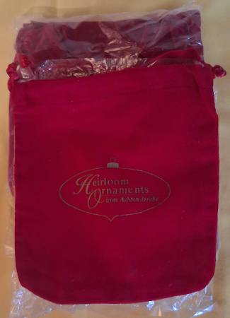 6 NEW Heirloom Ornaments RED Bags from Ashton Drake 1