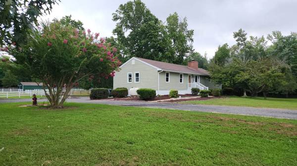 $595,000 / 3br - 2800ft2 - Hobby Farmette--Bring Your Horses or Your Classic Car Collection! (La Plata, MD)63611885667073121