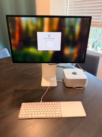 Mac Studio (2023, M2 Max) + Apple Studio Display — Excellent Condition 1