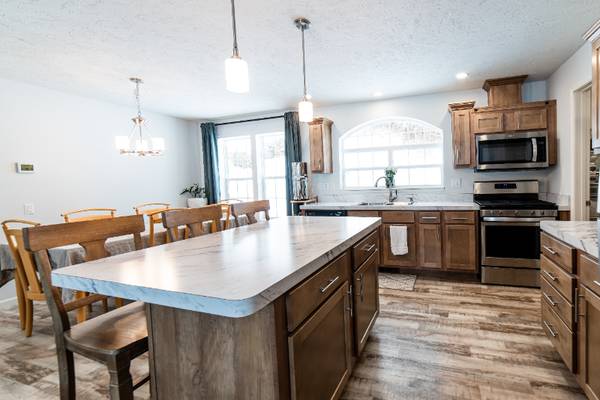 $2495.00 / 3br - 1512ft2 - Long Term Rental 10 minutes from Downtown Traverse City!64037894905473123