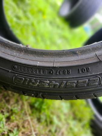 Neumático Geotour 225/45R18 usado - $45 (Tacoma)63471373138945121