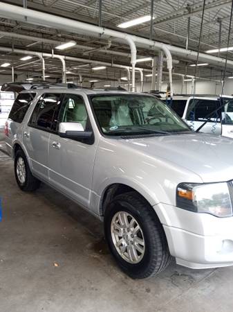 2014 Ford Expedition Limited SUV (4X4) - $11,995 (Mpls)63470777815553123