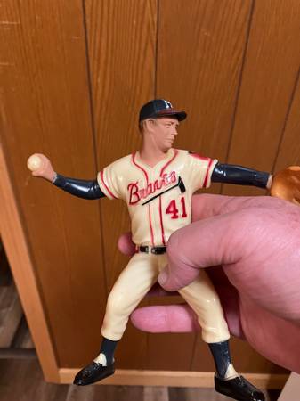 Milwaukee Braves. Eddie Mathews Figurine 1