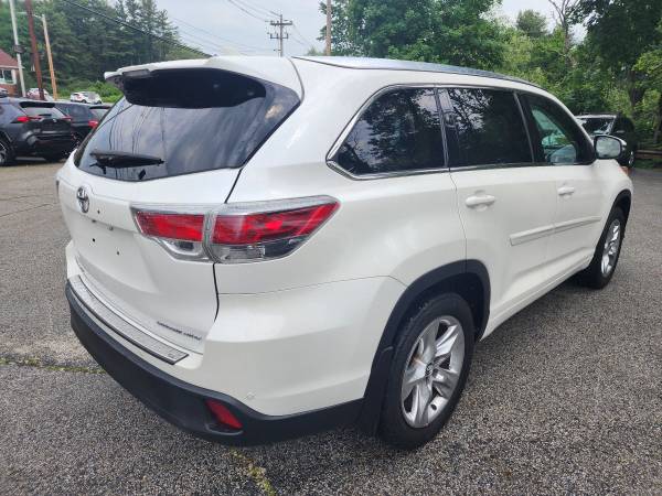2016 Toyota Highlander Limited Platinum en excelente estado, 3.ª fila - $22,850 (Rowley)63615617358977124