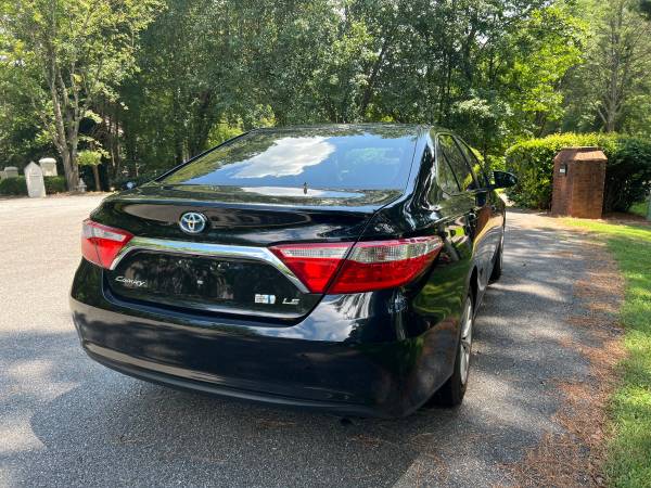 2016 Toyota camry hybrid LE Sedan 4D - $12,500 (atlanta)63620197536897123
