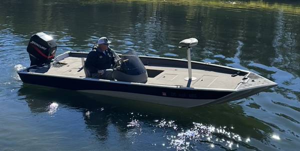 2004 Crestliner 1750 1
