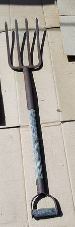 Garden Pitch Fork 1