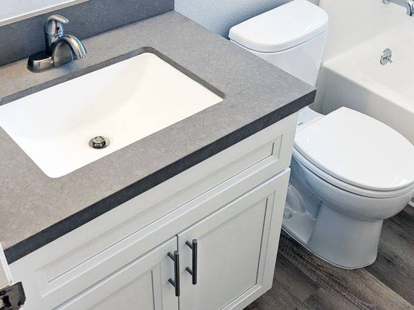 $2,895 / 2br - 810ft2 - piso de 2 dormitorios, ¡Preciosa remodelación! Cocina moderna, facilite su desplazamiento (sunnyvale)63658095777025123
