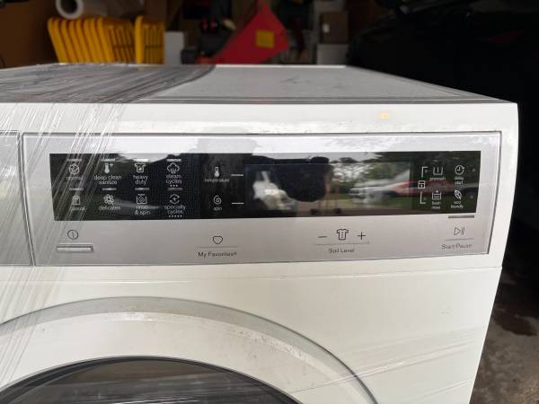 Electrolux stackable washer and dryer - Great Value 1