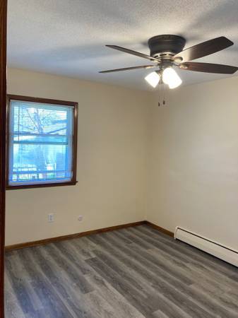$1,320 / 2br - 850ft2 - Duplex side by side 2 bedroom (Saint Paul)63797857139715121
