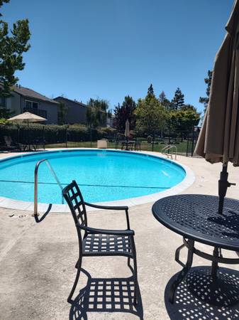 $1,300 / 1br - GREAT Furnished Room! ALL Utilities FREE. Easy Location (foster city)64208996354563120