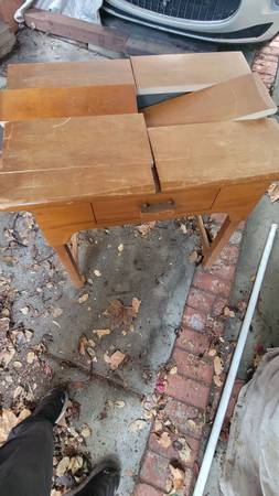 Desks sawing machine 1