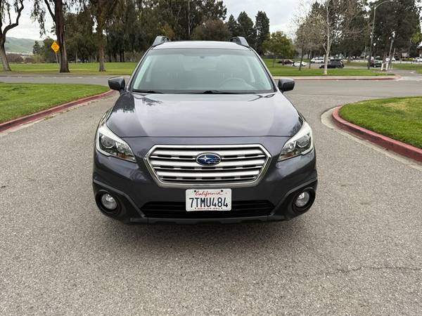 2015 Subaru Outback 2.5i Premium / Título Limpio - $10,45063622724569603123