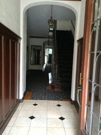 $2,995 / 1br - 1400ft2 - 1920's 1 BD/1BA UPPER PENTHOUSE ENGLISH COTTAGE, SYCAMORE AVE/HANCOCK (Hancock Park/Larchmont Village)63953220473474122