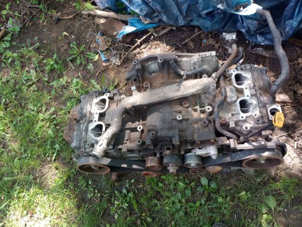 Subaru 2.5 motor 1