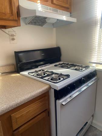 $1,650 / 1 habitación - 705 pies² - Apartamentos de 1 habitación disponibles en octubre de 2025 (¡OFERTA ESPECIAL!) (Alexandria)63843420467073124