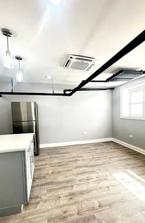 $1,600 / 1br - Updated Garden Unit!  Great Edgewater area! (Edgewater)63960012120962123