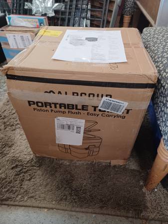 New Alpcor Indoor Outdor Portable Toilet with holding tank 1