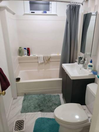 $900 / 3br - ROOM IN DORCHESTER AVAILABLE 11/1 (Dorchester)63951147450499122