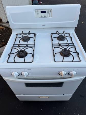 Whirlpool gas stove 1