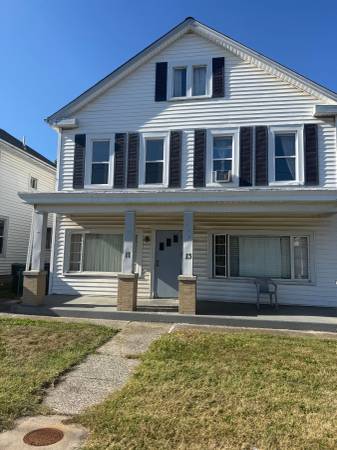 $1,100 / 1br - 2nd Floor Apartment located on W. Wilson Blvd. (Hagerstown)63896038803971120
