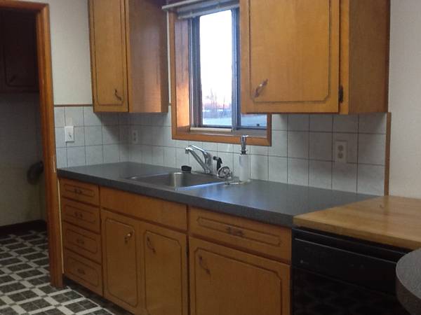 $2,195 / 3br - 1118ft2 - Lovely 3-Bedroom Ranch Home in Ridgefield for Lease (1110 NE 259th Street)63831771562497124