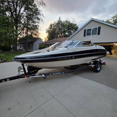 2005 Glastron 1