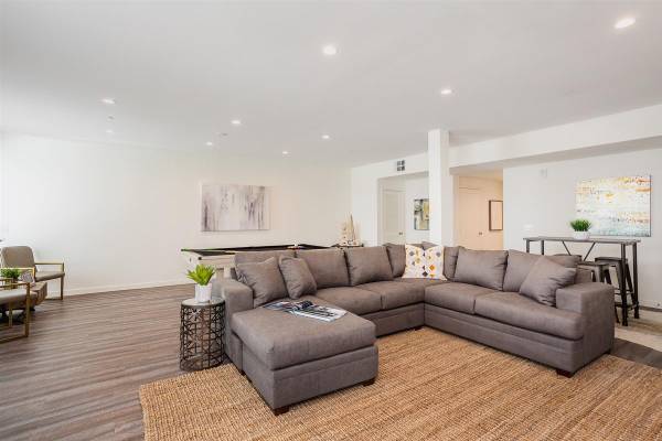 $4,400 / 2br - 1372ft2 - Lounge, Bike Storage, Storage Space, Wi-Fi (Oxnard, CA)63800403209475123