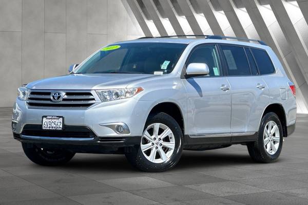 2012 Toyota Highlander Base - $12,900 (ToyotaWalnutCreek.com, CA)63483195212035122